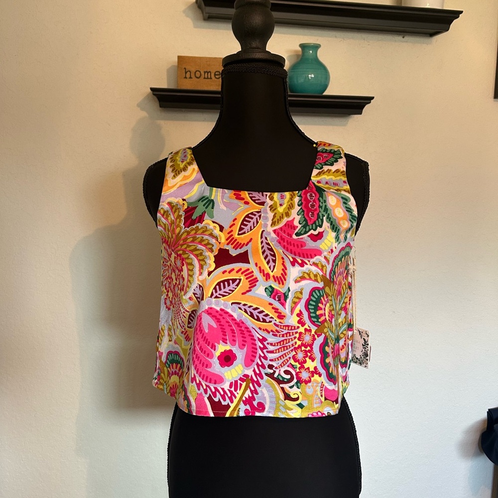 Chelsea & Violet Floral Paisley Satin Finish Cropped Tank Top, Fairy Boho Vibes - Picture 2 of 7